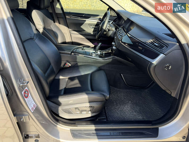 Седан BMW 5 Series 2011 в Львове