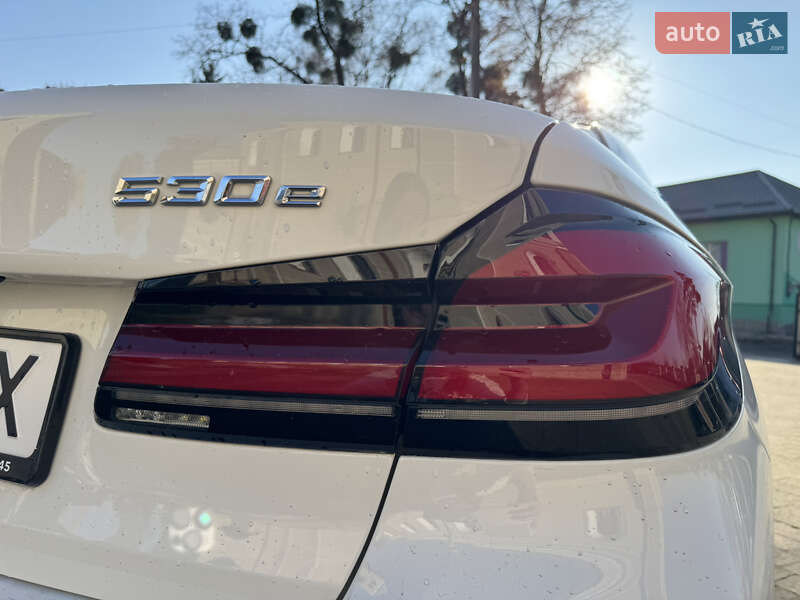 Седан BMW 5 Series 2019 в Винниках