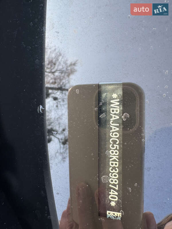 Седан BMW 5 Series 2019 в Винниках