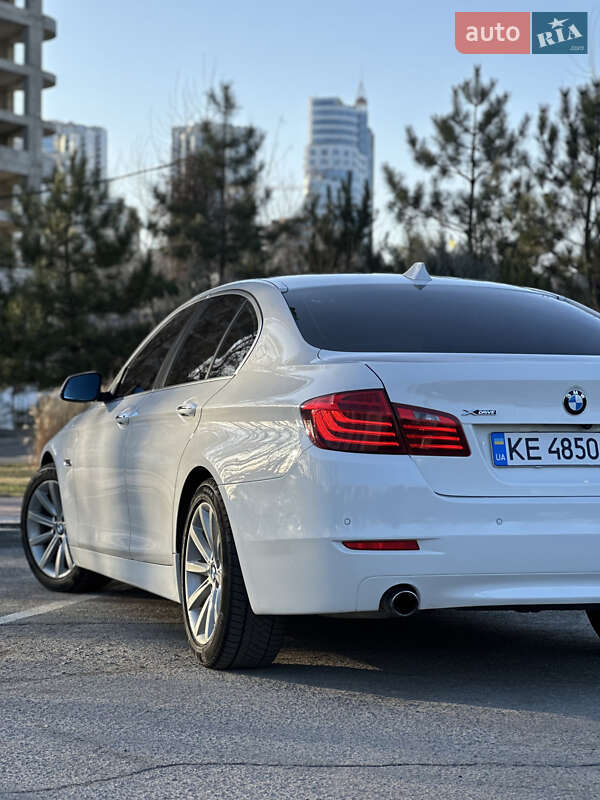 Седан BMW 5 Series 2013 в Днепре