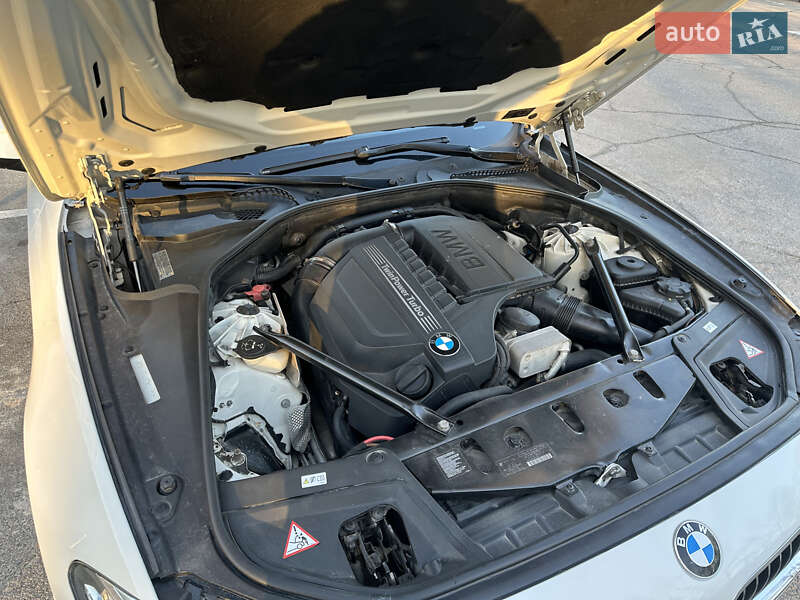 Седан BMW 5 Series 2013 в Днепре