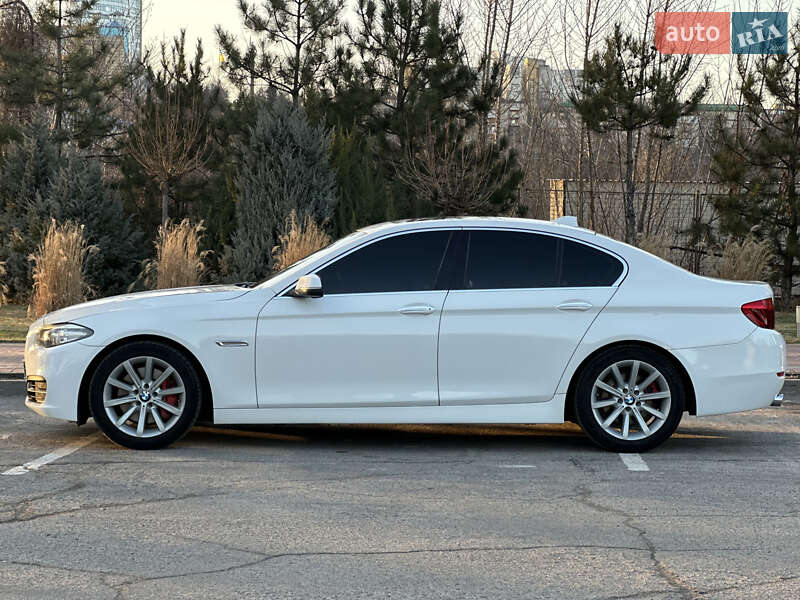 Седан BMW 5 Series 2013 в Днепре