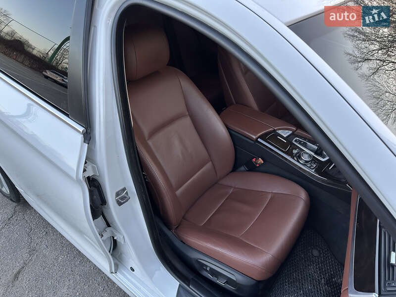 Седан BMW 5 Series 2013 в Днепре