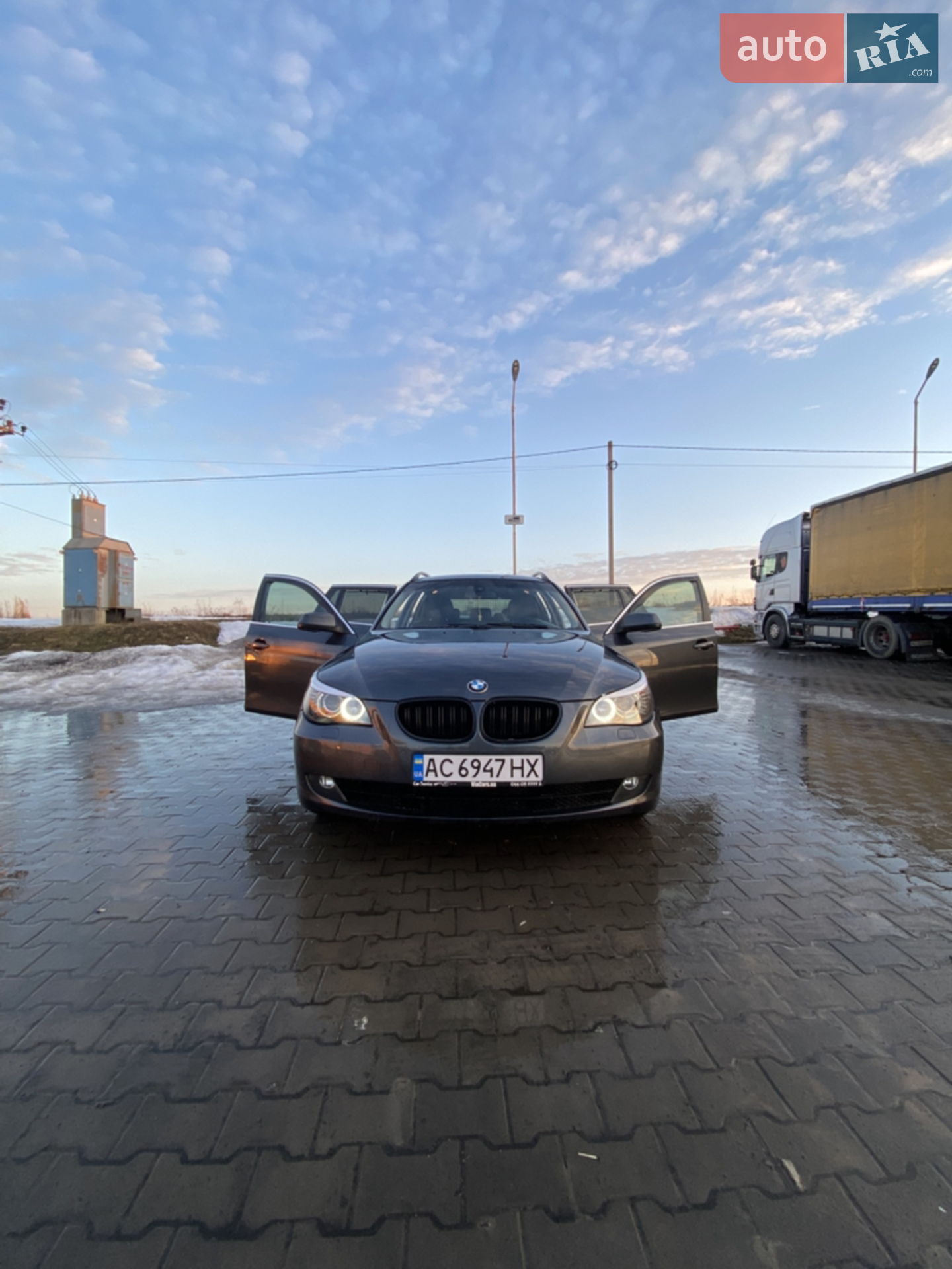 2010 BMW 5er - мініатюра 19