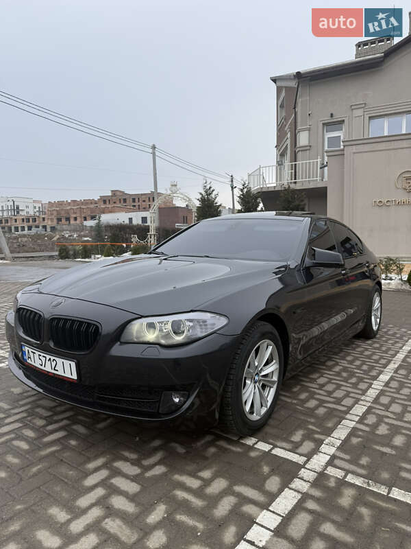 Седан BMW 5 Series 2011 в Черновцах