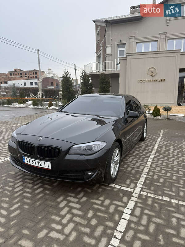 Седан BMW 5 Series 2011 в Черновцах