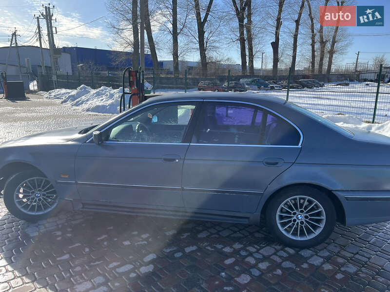 Седан BMW 5 Series 1996 в Киеве