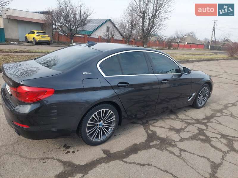 Седан BMW 5 Series 2018 в Голованевске