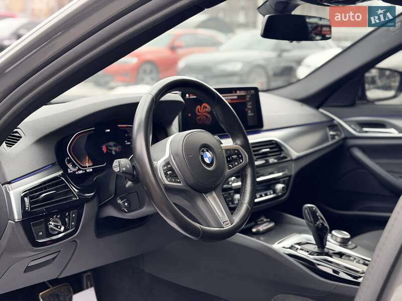 Седан BMW 5 Series 2022 в Киеве