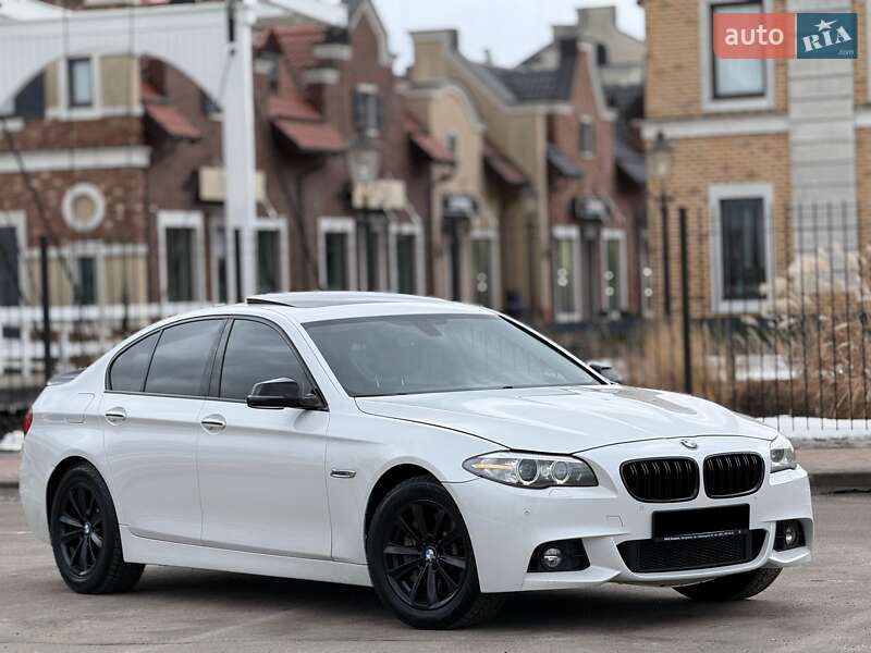 Седан BMW 5 Series 2015 в Киеве