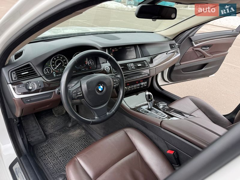 Седан BMW 5 Series 2015 в Киеве