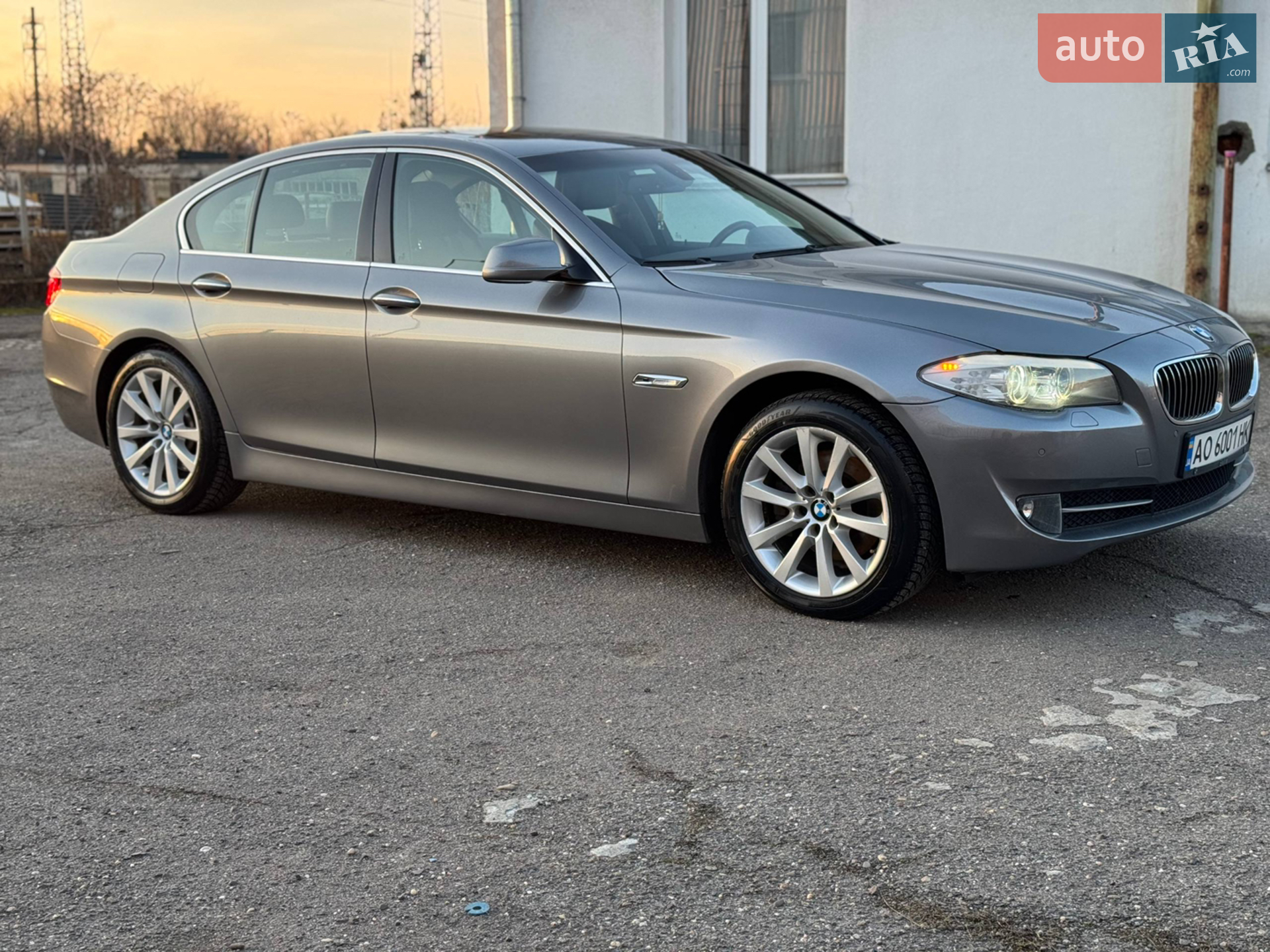 2010 BMW 5er - мініатюра 7