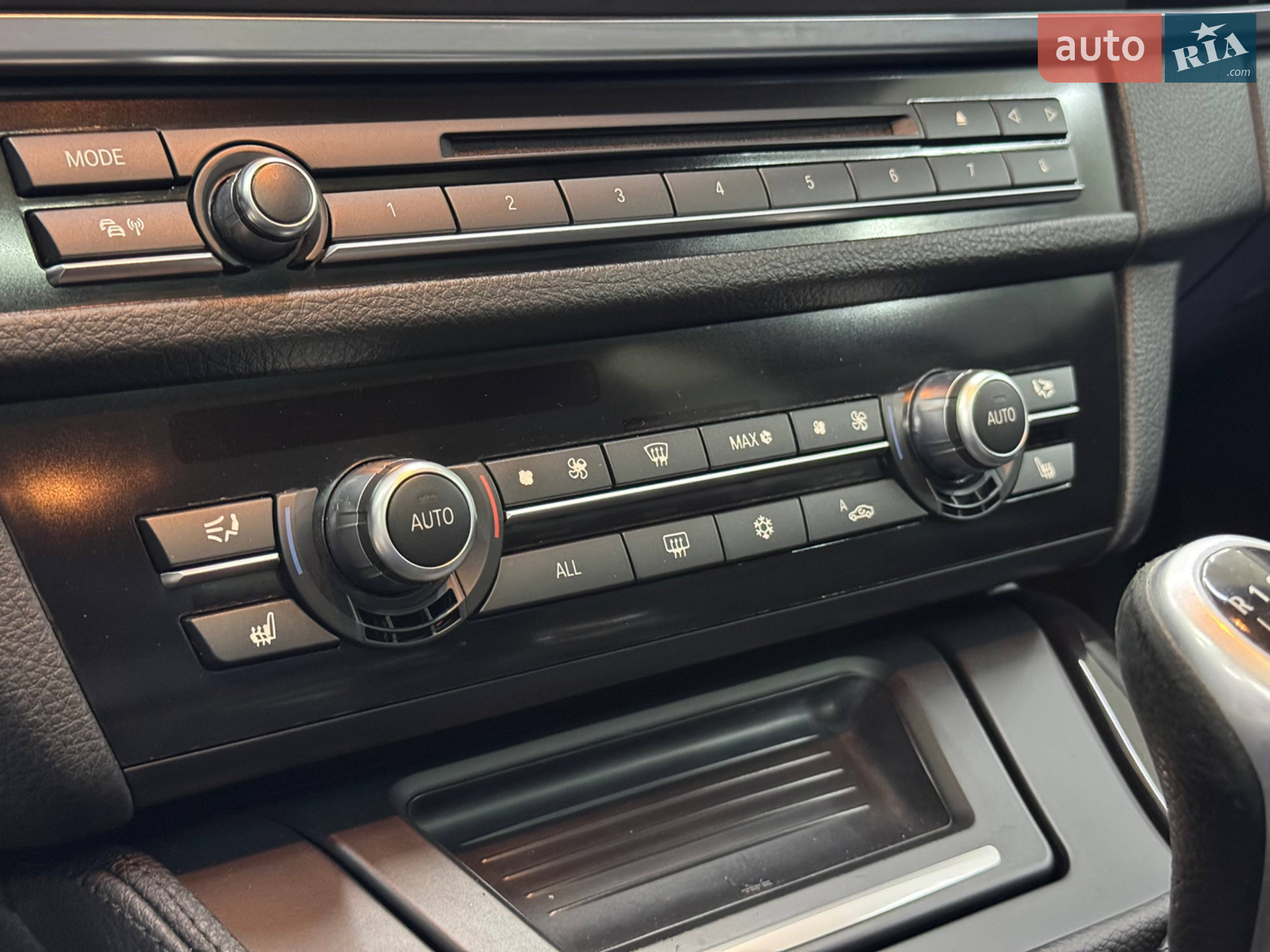 2010 BMW 5er - мініатюра 19