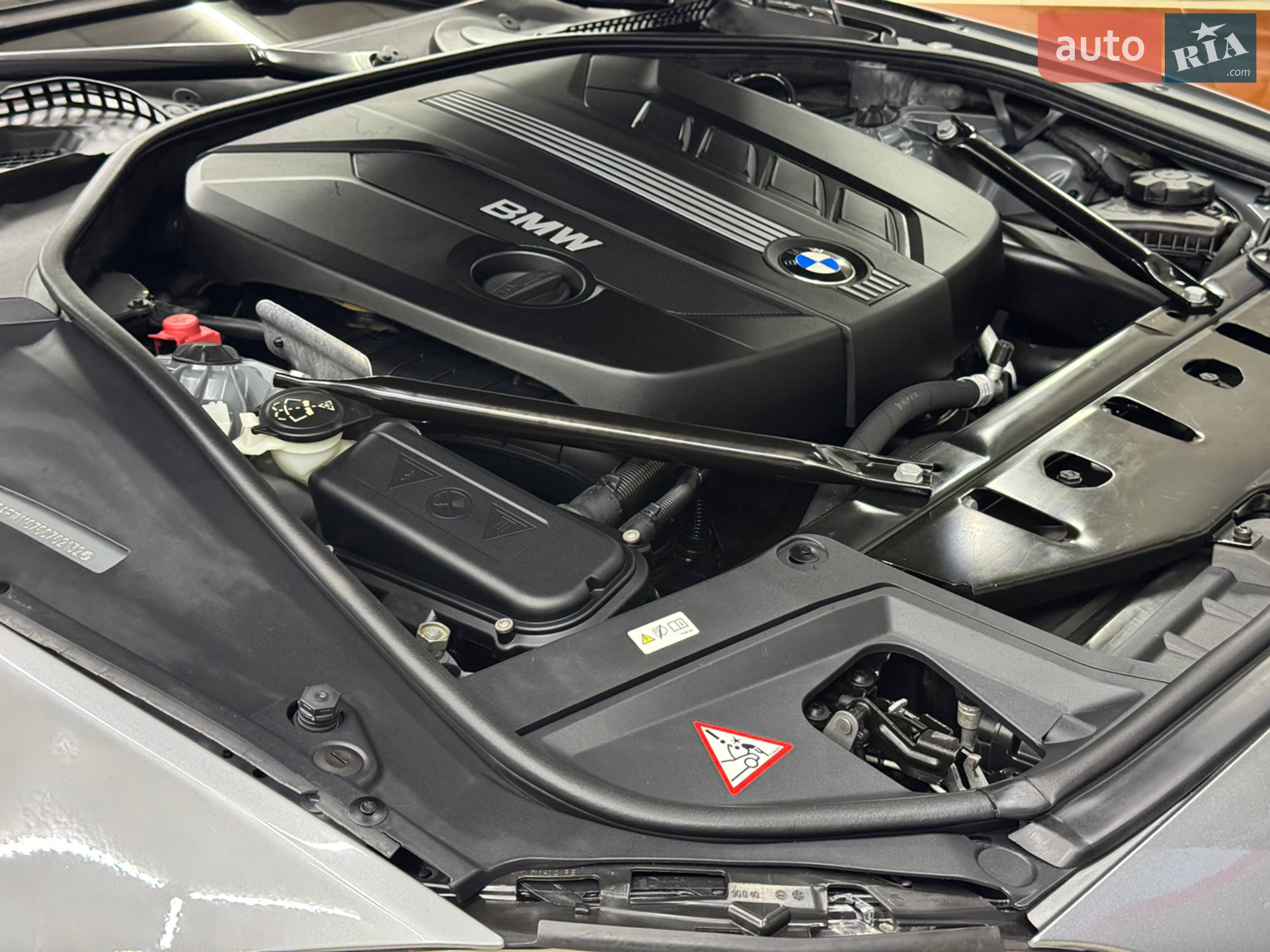 2010 BMW 5er - мініатюра 41