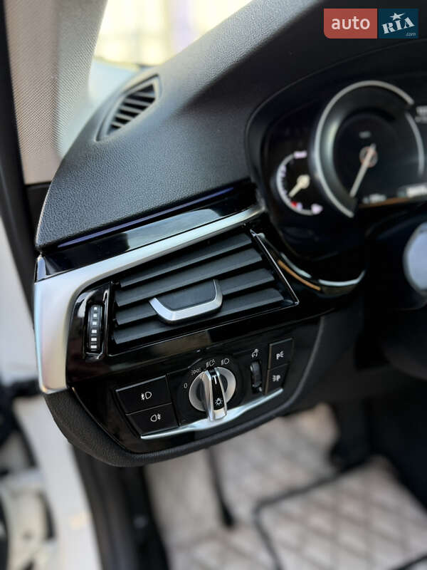 Седан BMW 5 Series 2017 в Ровно фото 19 Седан BMW 5 Series 2017 в Ровно