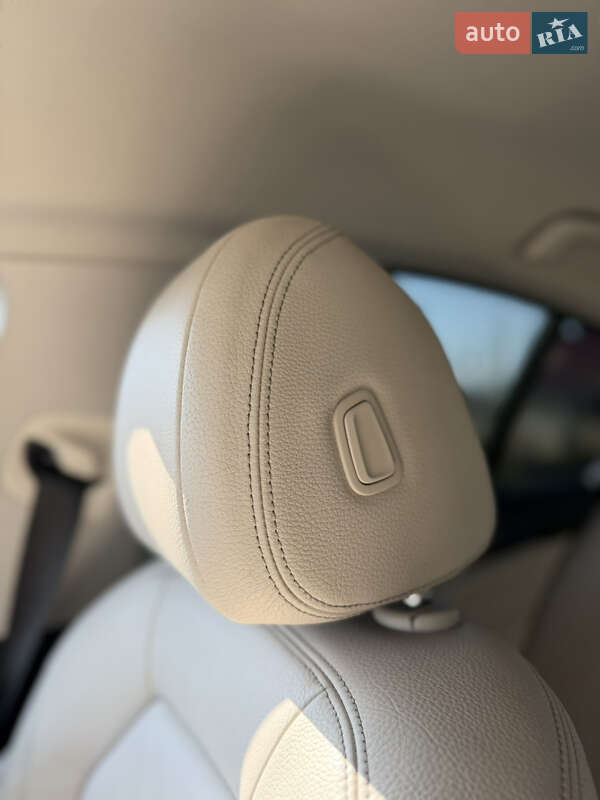 Седан BMW 5 Series 2017 в Ровно фото 44 Седан BMW 5 Series 2017 в Ровно