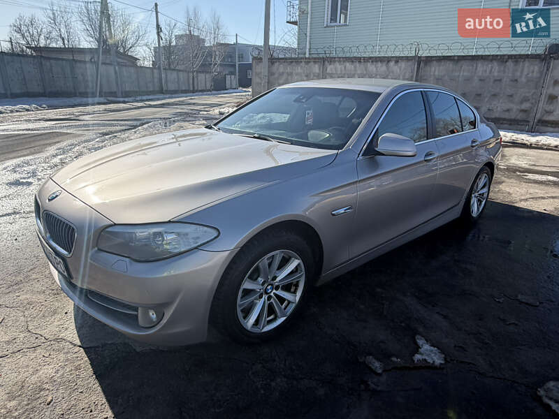 Седан BMW 5 Series 2011 в Буче