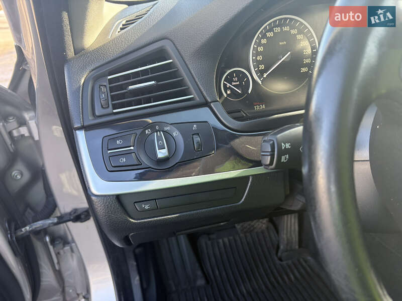 Седан BMW 5 Series 2011 в Буче