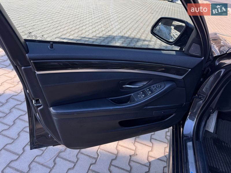 Седан BMW 5 Series 2014 в Луцке