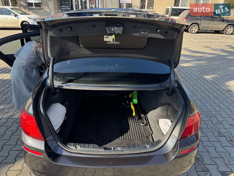 Седан BMW 5 Series 2014 в Луцке