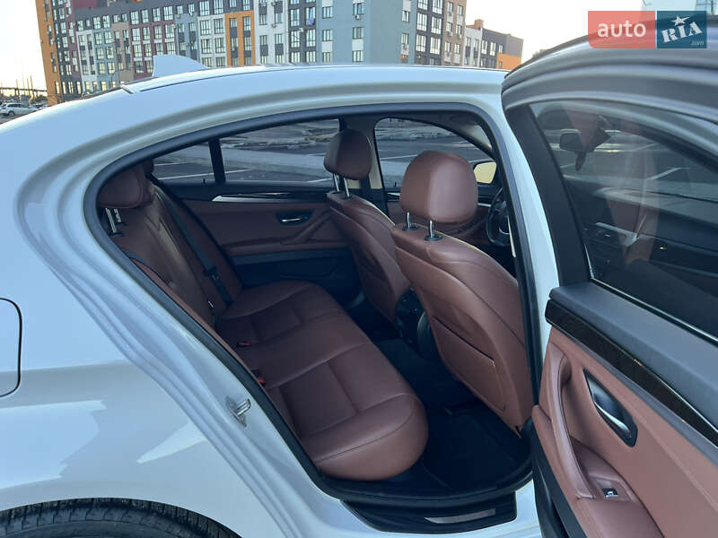 Седан BMW 5 Series 2015 в Ровно фото 50 Седан BMW 5 Series 2015 в Ровно
