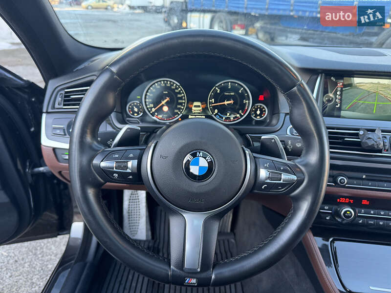 Седан BMW 5 Series 2013 в Остроге