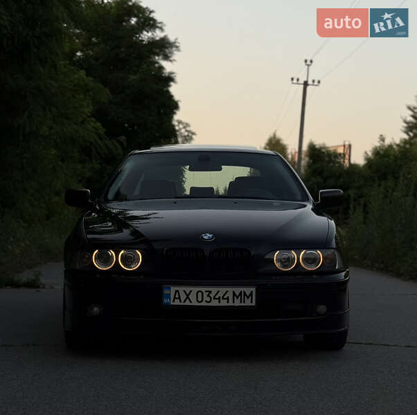 Седан BMW 5 Series 2002 в Харькове