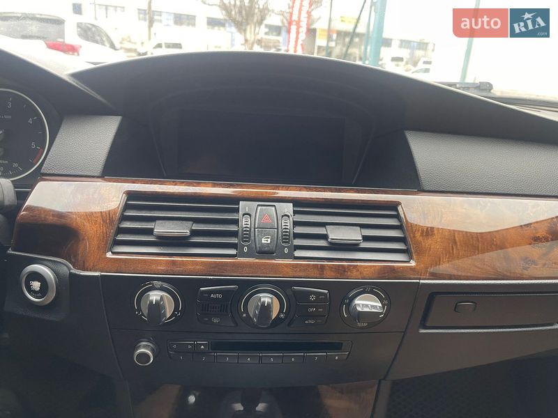 Седан BMW 5 Series 2009 в Николаеве