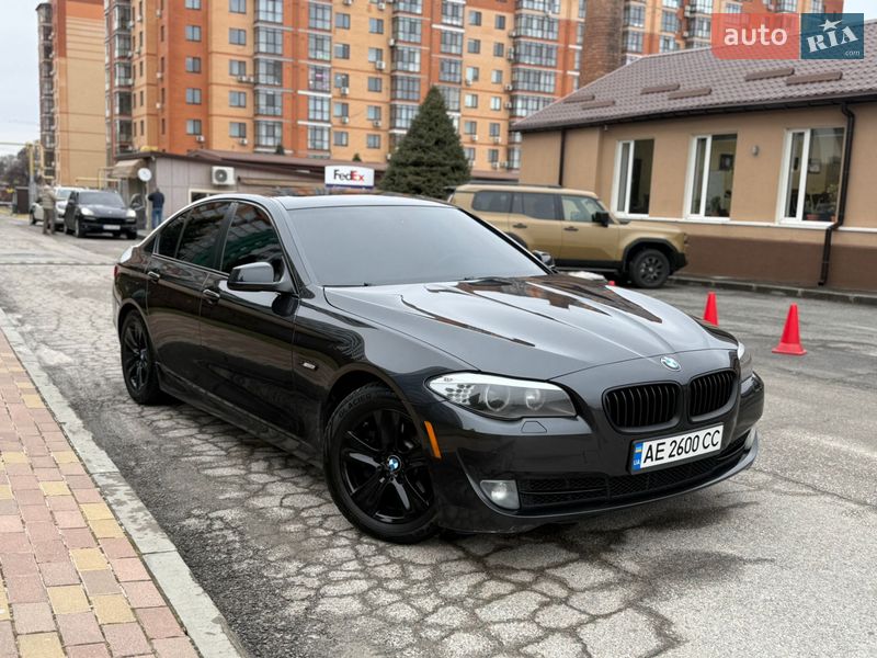 Седан BMW 5 Series 2012 в Днепре