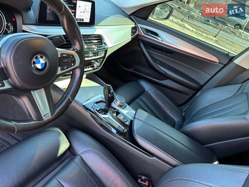 Седан BMW 5 Series 2017 в Хмельницком