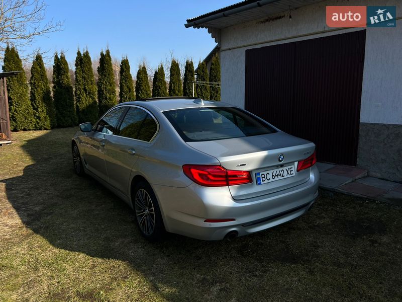 Седан BMW 5 Series 2017 в Львове