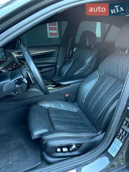 Седан BMW 5 Series 2018 в Львове