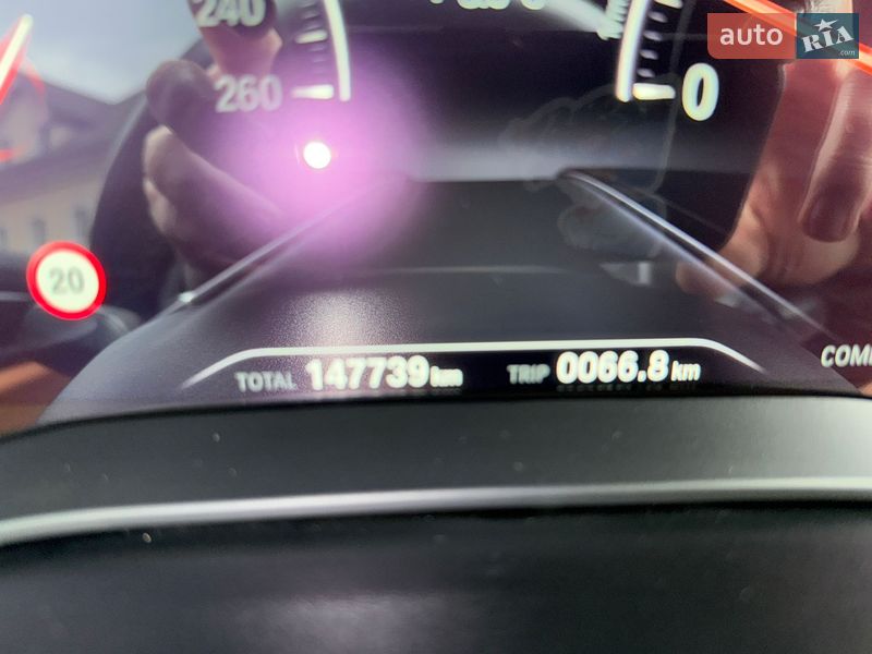 Седан BMW 5 Series 2018 в Мостиске