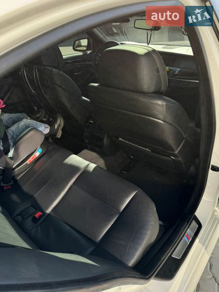 Седан BMW 5 Series 2012 в Трускавце