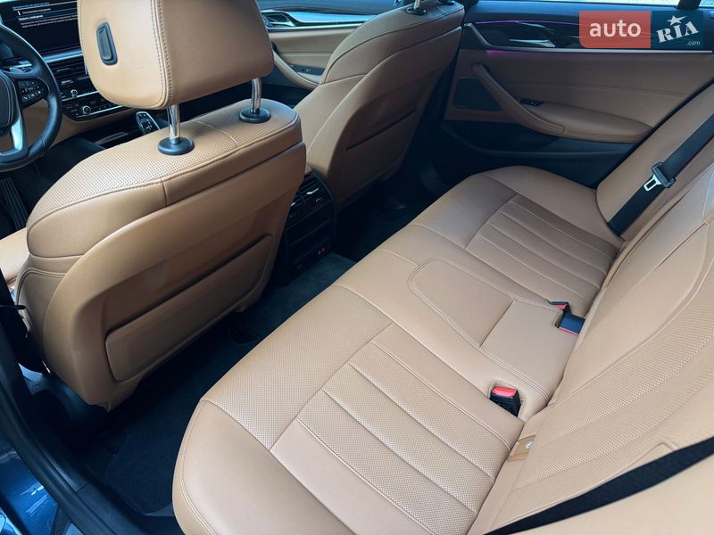 Седан BMW 5 Series 2022 в Черновцах