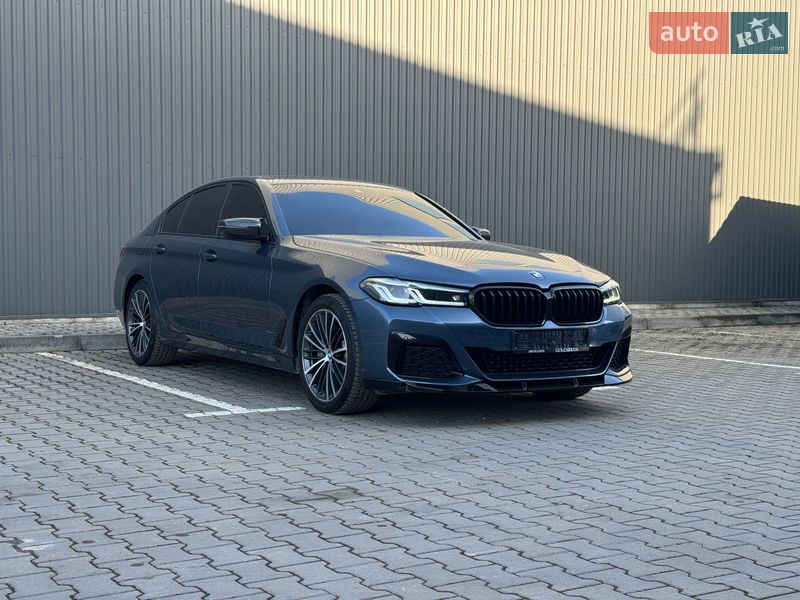 Седан BMW 5 Series 2022 в Черновцах