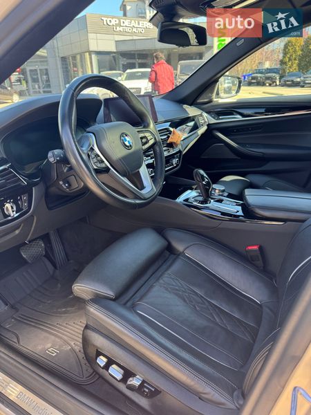 Седан BMW 5 Series 2018 в Львове