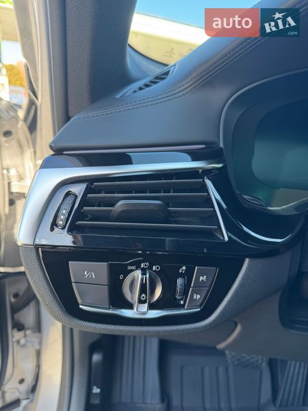 Седан BMW 5 Series 2018 в Львове