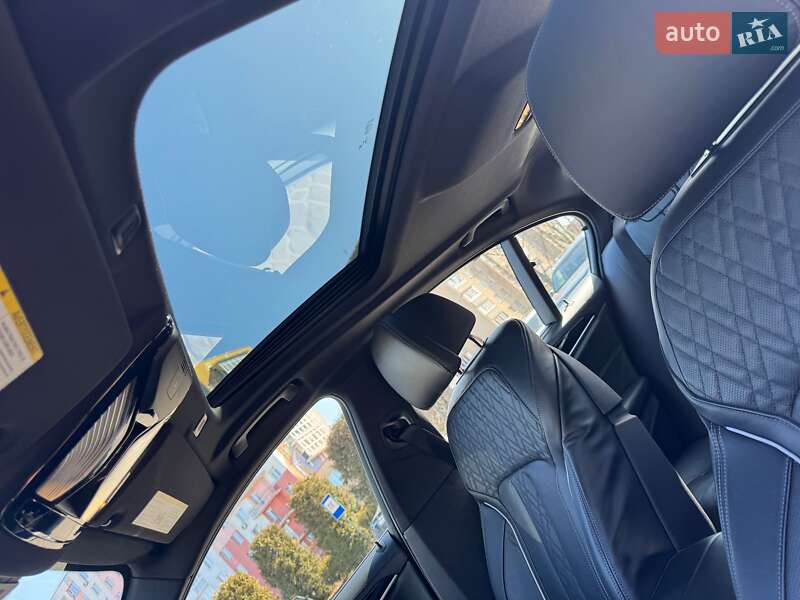 Седан BMW 5 Series 2018 в Львове