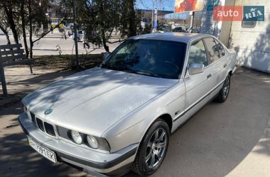 Седан BMW 5 Series 1990 в Одессе