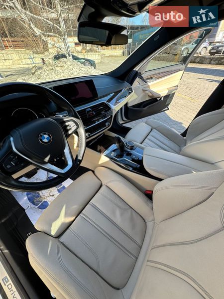 Седан BMW 5 Series 2018 в Черновцах