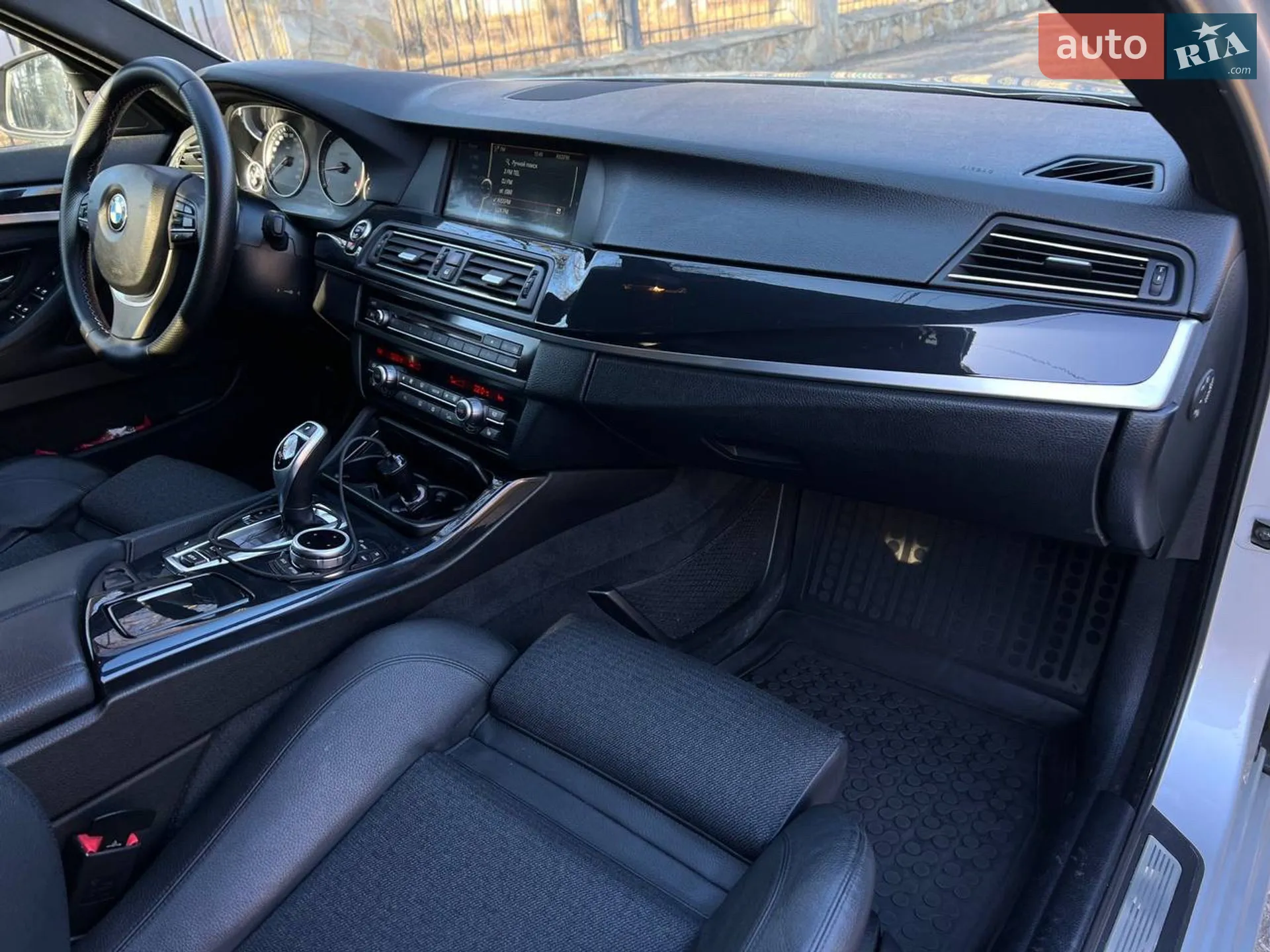 2012 BMW 5er - мініатюра 26