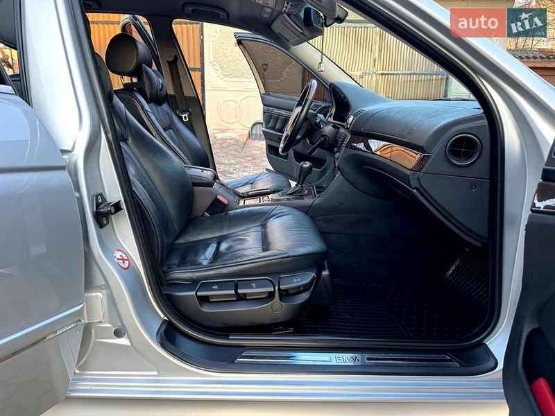 Седан BMW 5 Series 2002 в Черновцах