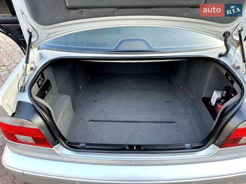 Седан BMW 5 Series 2002 в Черновцах