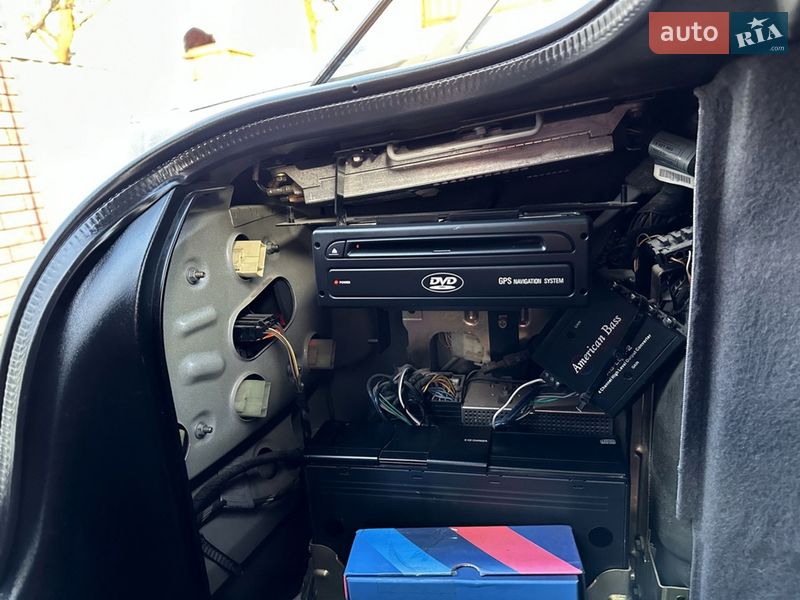 Седан BMW 5 Series 2002 в Черновцах