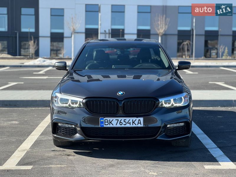 Седан BMW 5 Series 2017 в Ровно