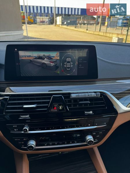 Седан BMW 5 Series 2019 в Черновцах