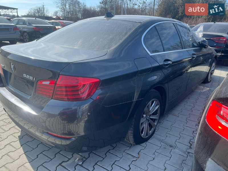 Седан BMW 5 Series 2014 в Львове