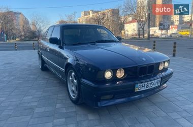 Седан BMW 5 Series 1992 в Одессе