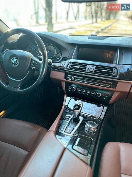 Седан BMW 5 Series 2015 в Виннице
